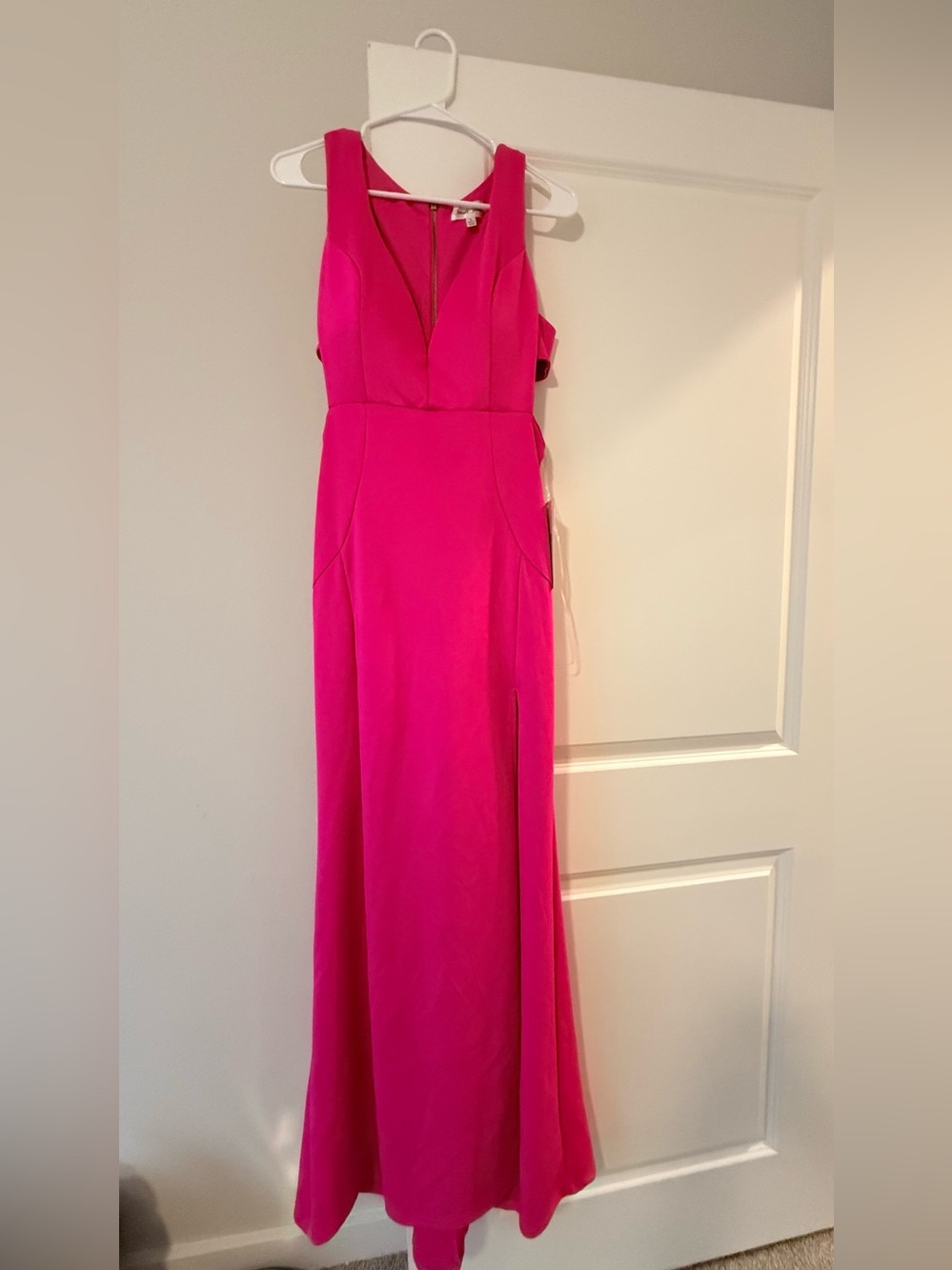 Emerald Sundae Fuchsia Sleeveless V-Neck Prom Gown
